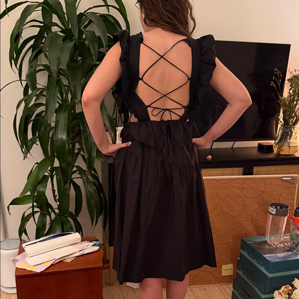 Chic Black Backless Dress with Ruffle Details